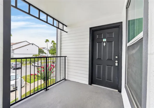 Listing Photo 4 - Condo for sale in building located at 4103 Tropical Isle Blvd, Kissimmee, FL 34741 - Unit #123