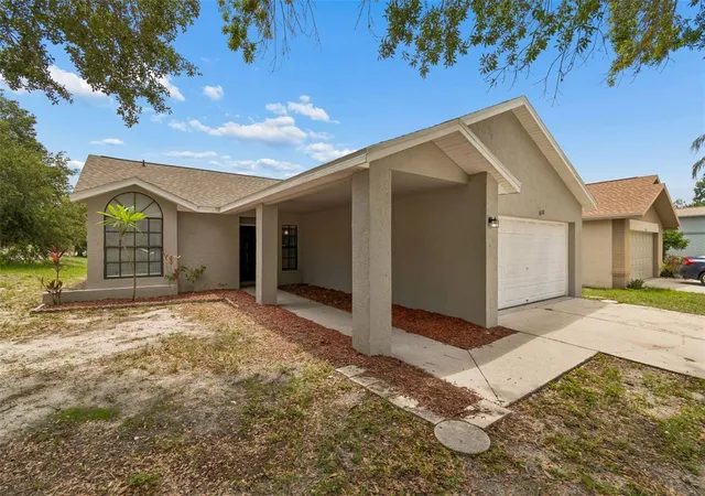 Homes for sale in Riverview, FL | 11318 Blackbark Dr, Riverview, FL 33579 | MLS# TB8516407