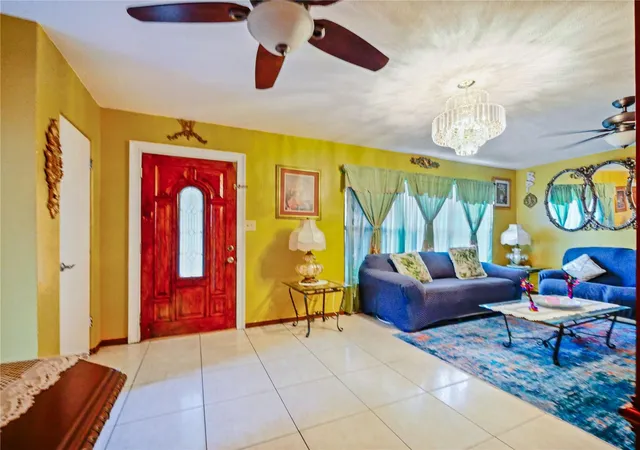 Photo 4 of Single family home for sale at 4912 Danny Boy Cir, Orlando, FL 32808 | MLS# O6414440 | Listing updated on 2026-08-06