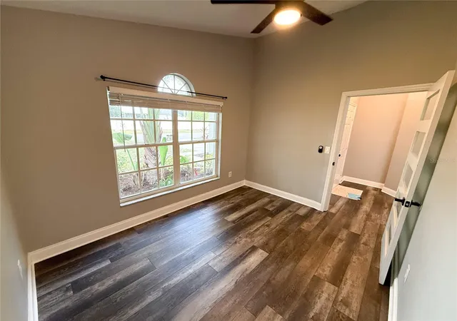 4th image of 8608 Fawn Creek Dr, Tampa, FL 33626 | MLS# TB8516417