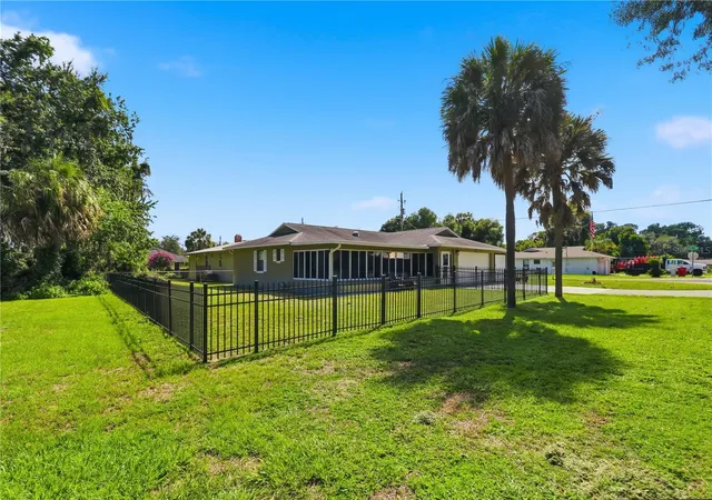 Homes for sale in Lake Panasoffkee, FL | 1381 Cr 446A, Lake Panasoffkee, FL 33538 | MLS# G5113395