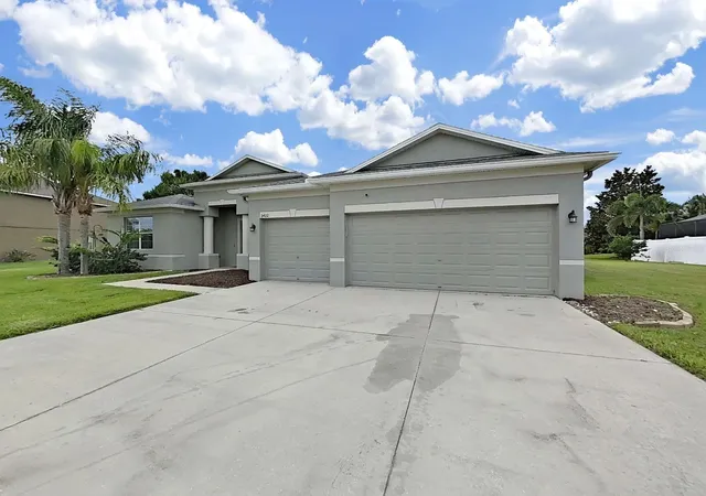 2nd image of 2422 Allegheny Valley St, Ruskin, FL 33570 | MLS# TB8516428