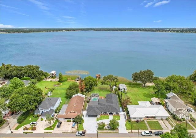 3rd image of 331 Bay St, Auburndale, FL 33823 | MLS# TB8516430