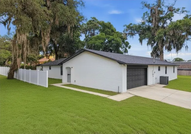 Homes for sale in Lake Mary, FL | 107 S High St, Lake Mary, FL 32746 | MLS# O6414462