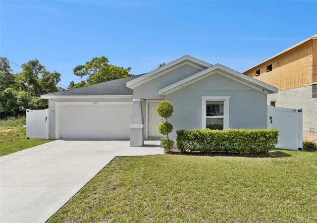 Photo 1 of Single family home for sale at 2505 Baker Ave E, Haines City, FL 33844 | MLS# G5113397 | Listing updated on 2026-10-05