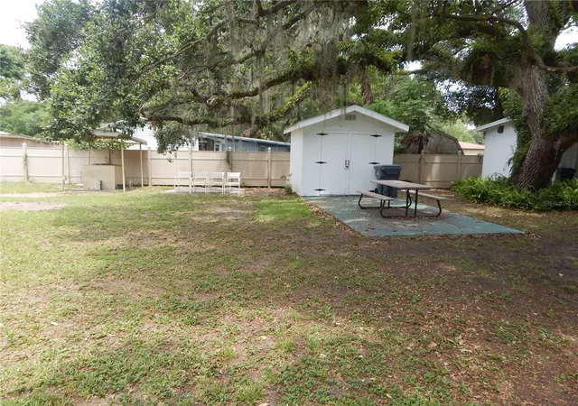 3rd image of 21 Anchor Inn Rd, Lake Wales, FL 33898 | MLS# K4903550
