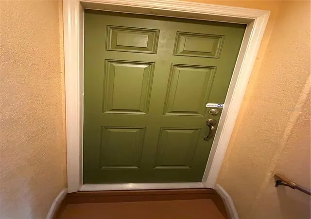 Photo 4 of Townhouse for sale at 4817 Tuscan Loon Dr, Tampa, FL 33619 | MLS# S5151406 | Listing updated on 2026-06-19