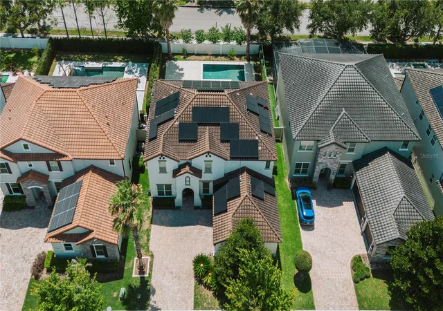 Photo 2 of Single family home for sale at 11768 Hampstead St, Windermere, FL 34786 | MLS# O6414500 | Listing updated on 2026-06-07