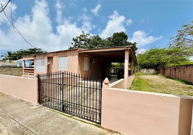 Homes for sale in Guayama, PR | 92 Camino San Martin Comm San Martin, Guayama, PR 00784 | MLS# PR9121928
