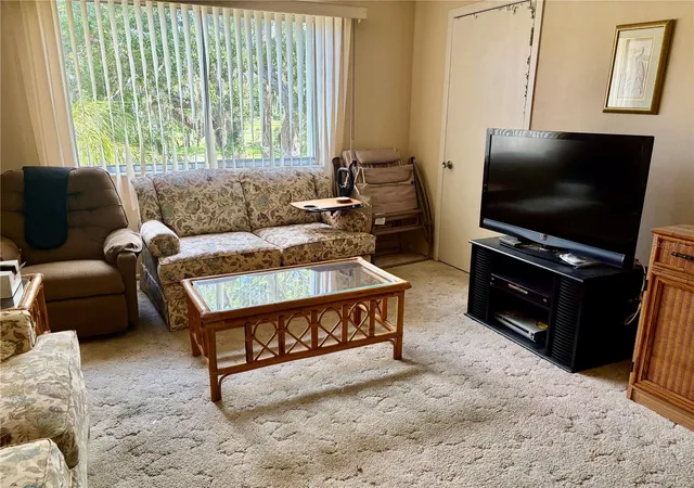 5th image of 1310 Glen Oaks Dr E #385E, Sarasota, FL 34232 | MLS# A4696219