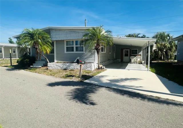 Homes for sale in Palmetto, FL | 147 Maui Dr, Palmetto, FL 34221 | MLS# A4696225