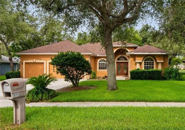Homes for sale in Hudson, FL | 18915 Bascomb Ln, Hudson, FL 34667 | MLS# W7886491