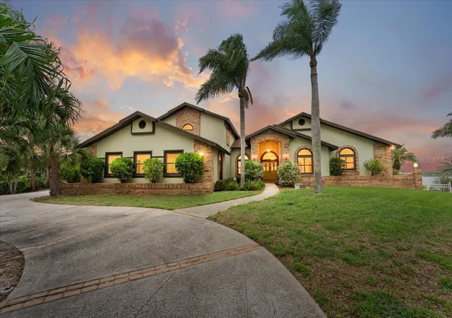Photo 2 of Single family home for sale at 1589 Mary Ln, Tarpon Springs, FL 34689 | MLS# TB8516504 | Listing updated on 2026-10-03