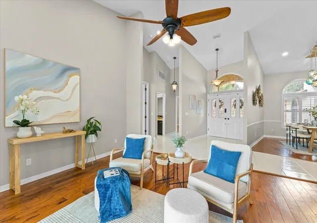 Photo 3 of Single family home for sale at 1589 Mary Ln, Tarpon Springs, FL 34689 | MLS# TB8516504 | Listing updated on 2026-10-03