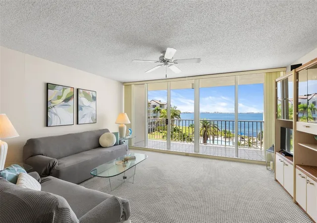 Photo 4 of Condo for sale at 5155 Isla Key Blvd S #304, Saint Petersburg, FL 33715 | MLS# TB8516511 | Listing updated on 2026-08-06