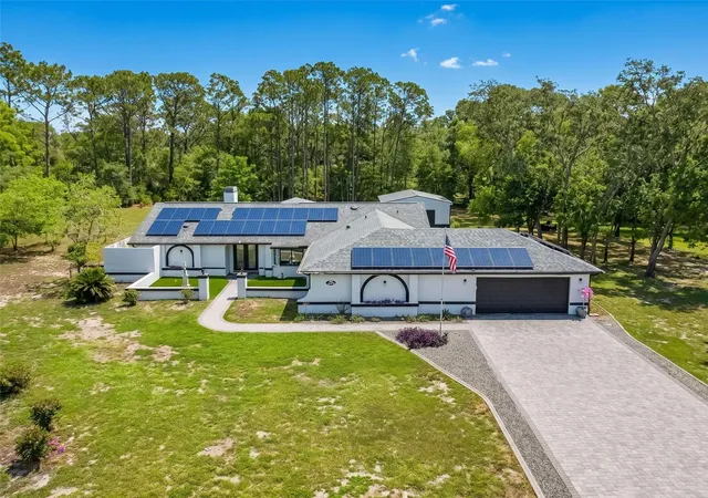 2nd image of 2044 Tunisia Ave, Spring Hill, FL 34609 | MLS# W7886492
