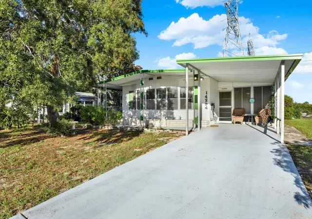 Homes for sale in Brooksville, FL | 14294 Brookridge Blvd, Brooksville, FL 34613 | MLS# W7886495