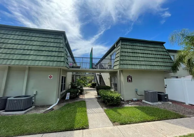 Homes for sale in Clearwater, FL | 1799 N Highland Ave #172, Clearwater, FL 33755 | MLS# W7886496