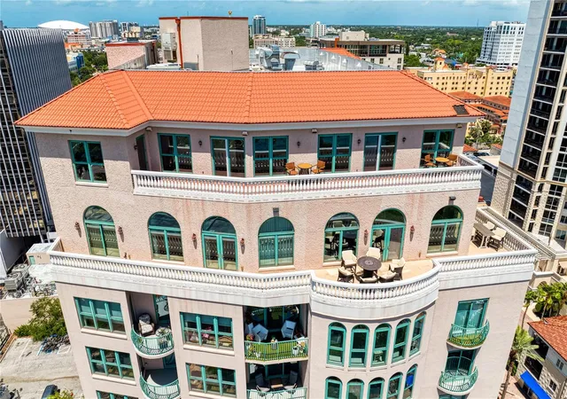 Photo 4 of Condo for sale at 288 Beach Dr NE #PH-2A, Saint Petersburg, FL 33701 | MLS# TB8516539 | Listing updated on 2026-09-04