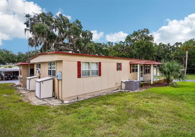 Homes for sale in Fruitland Park, FL | 29 Harbor Oaks Dr, Fruitland Park, FL 34731 | MLS# G5113416