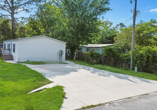 1st image of 54735 Williams St, Astor, FL 32102 | MLS# S5151428