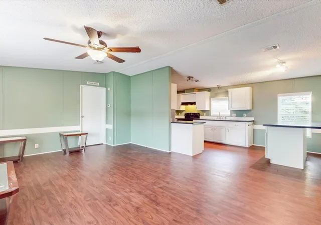 4th image of 54735 Williams St, Astor, FL 32102 | MLS# S5151428