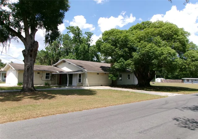 Homes for sale in Zephyrhills, FL | 5714 19Th St, Zephyrhills, FL 33542 | MLS# TB8516553