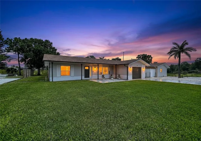 2nd image of 381 Westwinds Dr, Palm Harbor, FL 34683 | MLS# TB8516559