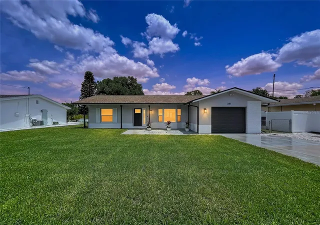 3rd image of 381 Westwinds Dr, Palm Harbor, FL 34683 | MLS# TB8516559