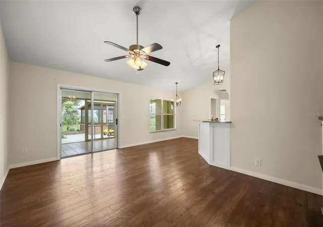 5th image of 14513 Pointe East Trl, Clermont, FL 34711 | MLS# O6414585