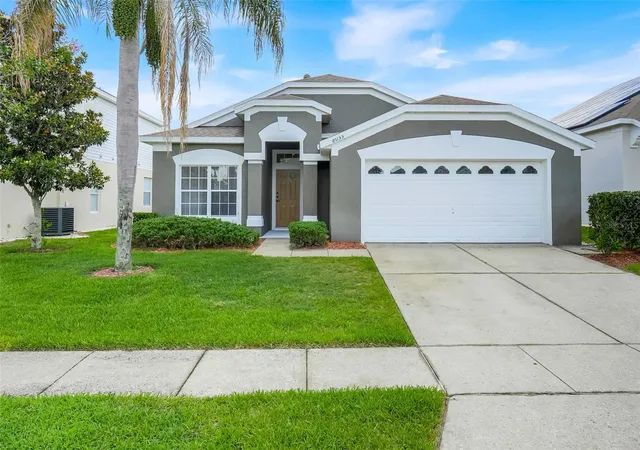 Single family home for sale at 8055 King Palm Cir, KISSIMMEE, FL 34747 | MLS# O6414590