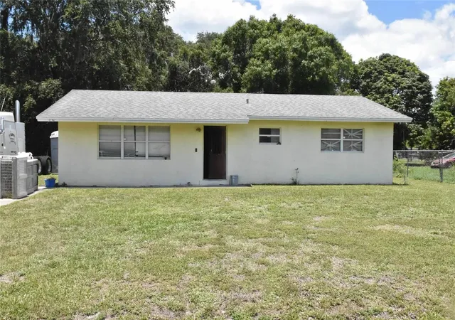 1st image of 907 Pine St, Immokalee, FL 34142 | MLS# L4962538