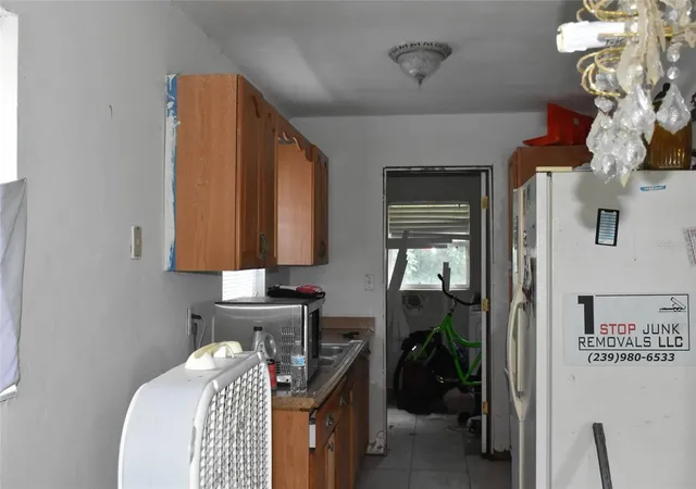 5th image of 907 Pine St, Immokalee, FL 34142 | MLS# L4962538