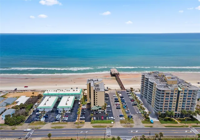Homes for sale in Daytona Beach Shores, FL | 3647 S Atlantic Avenue, Daytona Beach Shores, FL 32118 | Houzeo