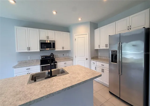 Photo 4 of Single family home for sale at 2811 Parkfield Rd, Saint Cloud, FL 34772 | MLS# S5151431 | Listing updated on 2026-09-21