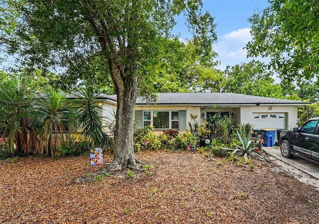 Photo 1 of Single family home for sale at 110 N Jupiter Ave, Clearwater, FL 33755 | MLS# O6414604 | Listing updated on 2026-06-11
