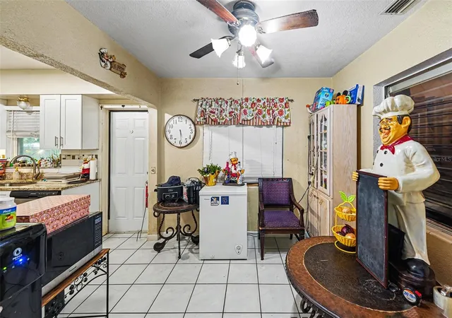 Photo 3 of Single family home for sale at 110 N Jupiter Ave, Clearwater, FL 33755 | MLS# O6414604 | Listing updated on 2026-06-11