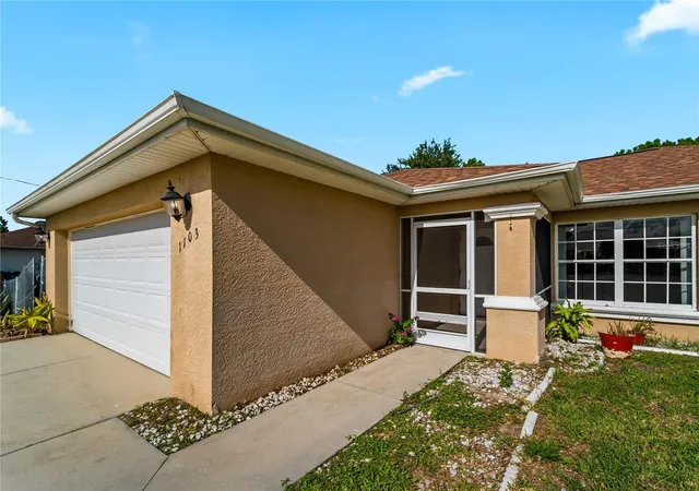 Homes for sale in Lehigh Acres, FL | 1103 Lee Ave, Lehigh Acres, FL 33972 | MLS# C7527023