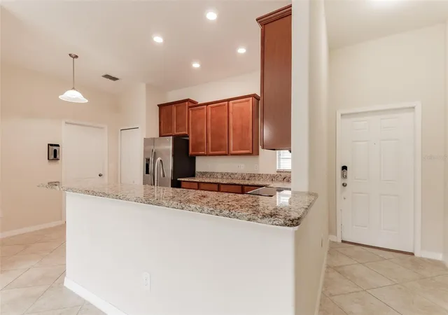5th image of 18591 Briar Oaks Dr, Hudson, FL 34667 | MLS# O6414610