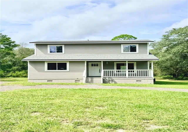 Photo 2 of Single family home for sale at 41707 Aspen St, Eustis, FL 32736 | MLS# V4949514 | Listing updated on 2026-10-06