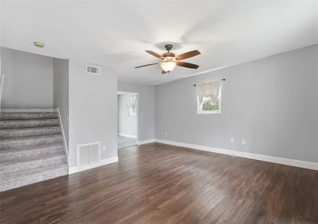 5th image of 41707 Aspen St, Eustis, FL 32736 | MLS# V4949514