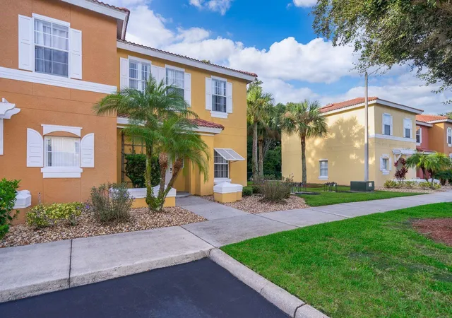 Photo 3 of Townhouse for sale at 1113 Park Ridge Cir, Kissimmee, FL 34746 | MLS# S5151434 | Listing updated on 2026-09-14