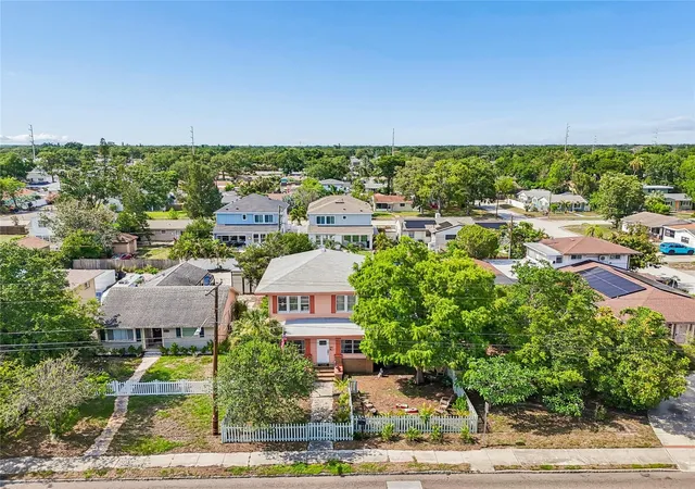 3rd image of 4621 9th Avenue N, Saint Petersburg, FL 33713 | MLS# TB8516604