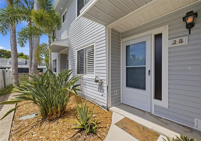 2nd image of 500 New York Ave #25, Dunedin, FL 34698 | MLS# TB8516614