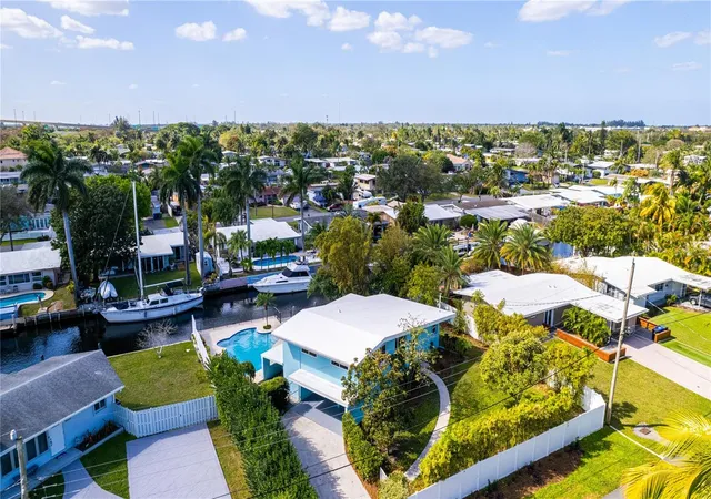 Photo 4 of Single family home for sale at 2631 Key Largo Ln, Fort Lauderdale, FL 33312 | MLS# O6414627 | Listing updated on 2026-08-06