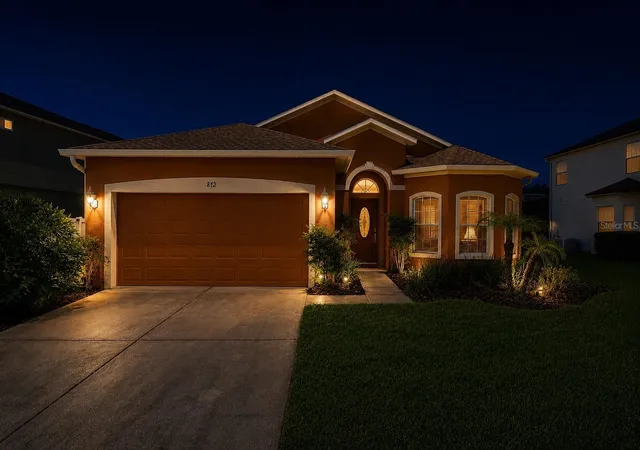 Homes for sale in Davenport, FL | 872 Sussex Dr, Davenport, FL 33896 | MLS# O6414632