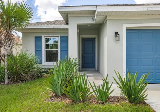 Photo 3 of Sale Pending at 528 Rose Apple Cir, Port Charlotte, FL 33954 | MLS# C7527029 | Listing updated on 2026-09-02