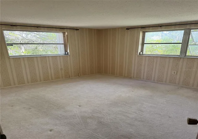 Photo 4 of Single family home for sale at 9401 Gray Fox Ln, Port Richey, FL 34668 | MLS# W7886503 | Listing updated on 2026-06-08