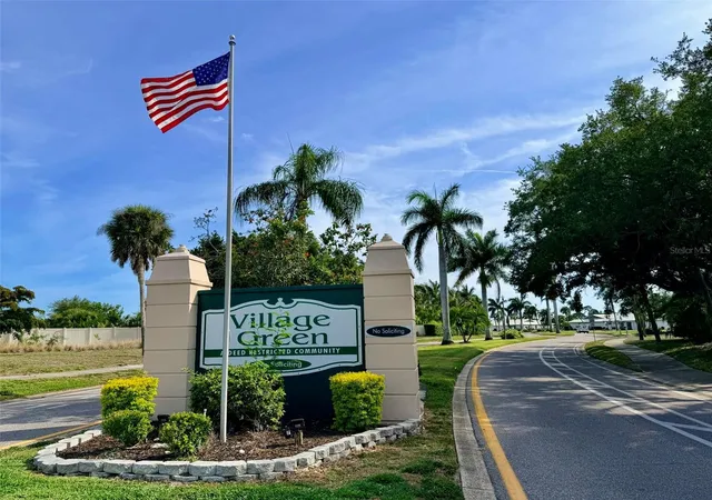 2nd image of 7302 9th Ave W #7302, Bradenton, FL 34209 | MLS# A4696294