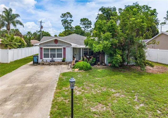 Photo 1 of Single family home for sale at 1945 Fern Palm Dr, Edgewater, FL 32141 | MLS# NS1088450 | Listing updated on 2026-09-03
